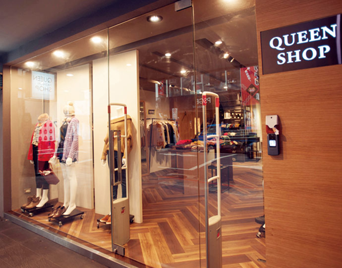 QUEEN SHOP - 門市資訊